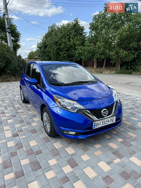 2017 nissan versa note