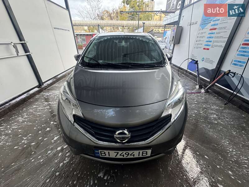 2016 nissan versa note
