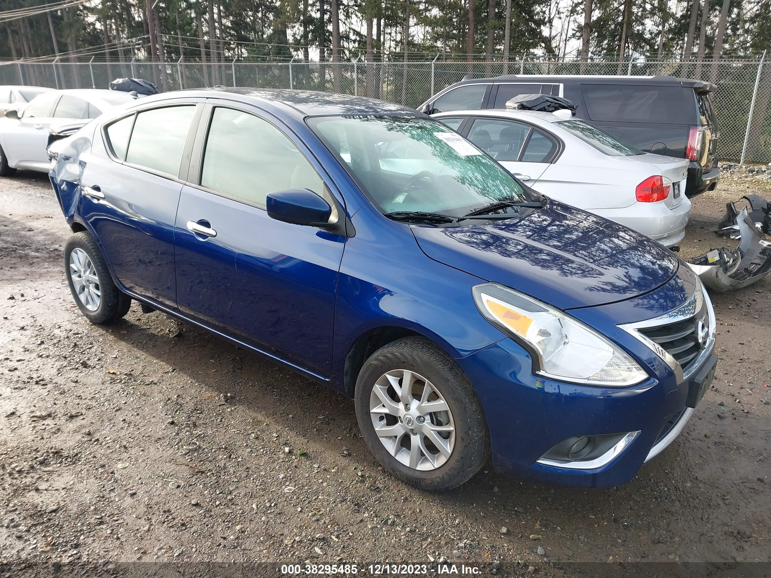 2018 nissan versa