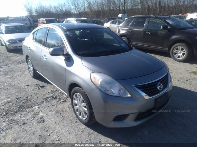 2014 nissan versa