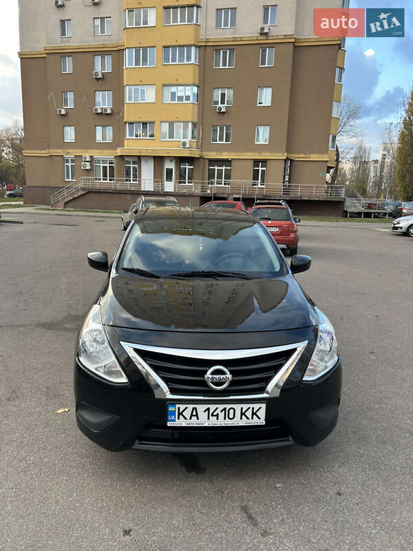 2016 nissan versa