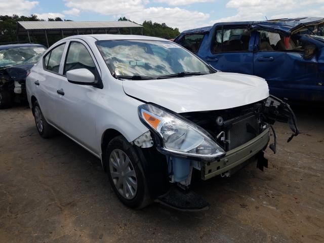 2017 nissan versa