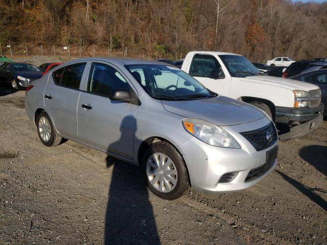 2012 nissan versa