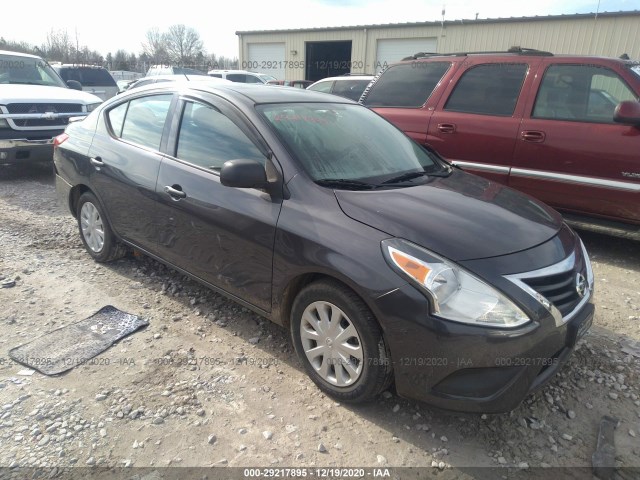 2015 nissan versa