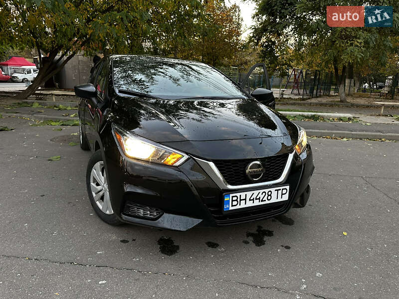 2020 nissan versa