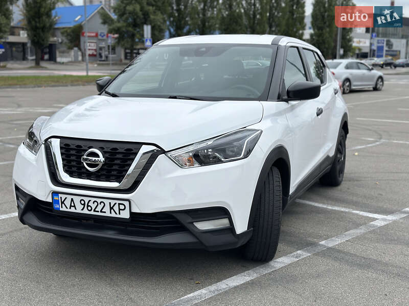 2020 nissan kicks