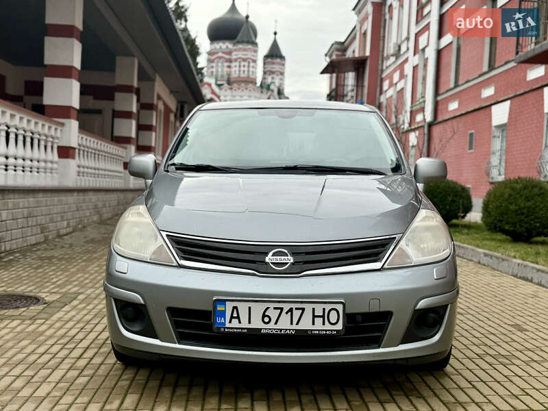 2007 nissan tiida
