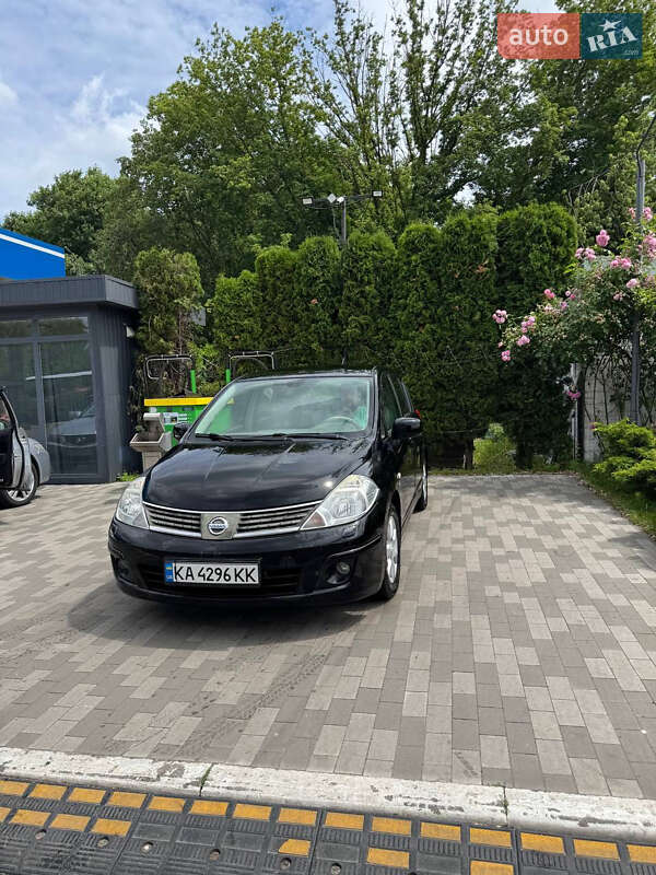 2007 nissan tiida