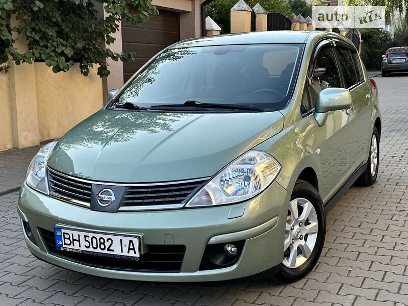 2007 nissan tiida