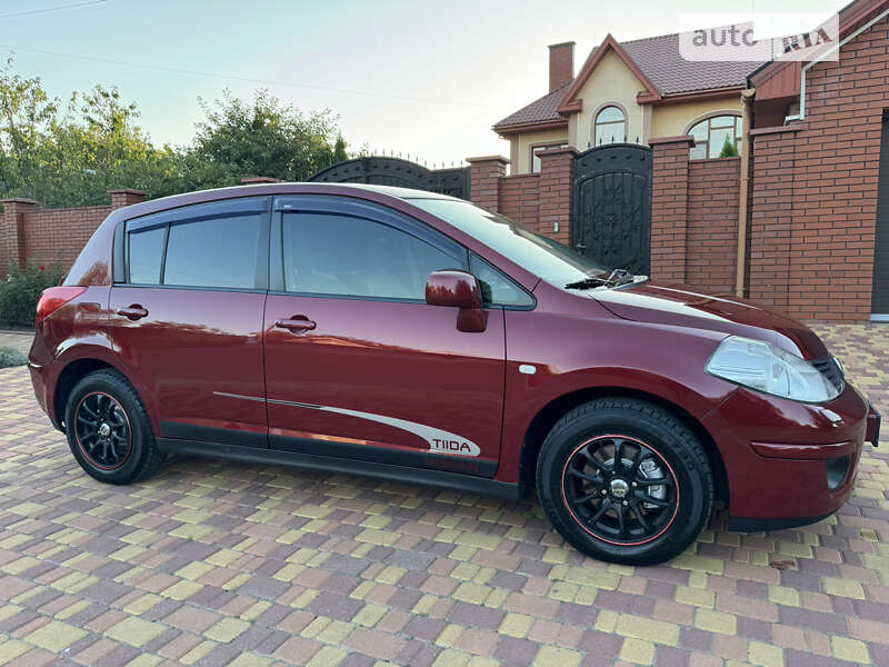 2007 nissan tiida