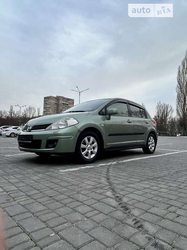 2007 nissan tiida