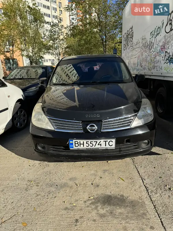 2007 nissan tiida