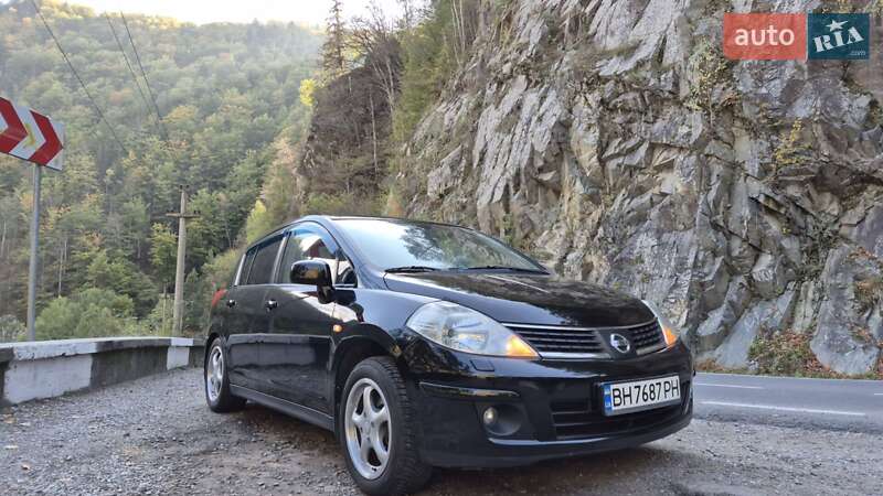 2007 nissan tiida