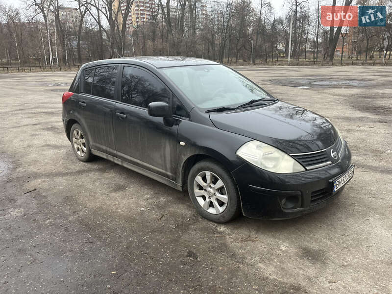 2007 nissan tiida