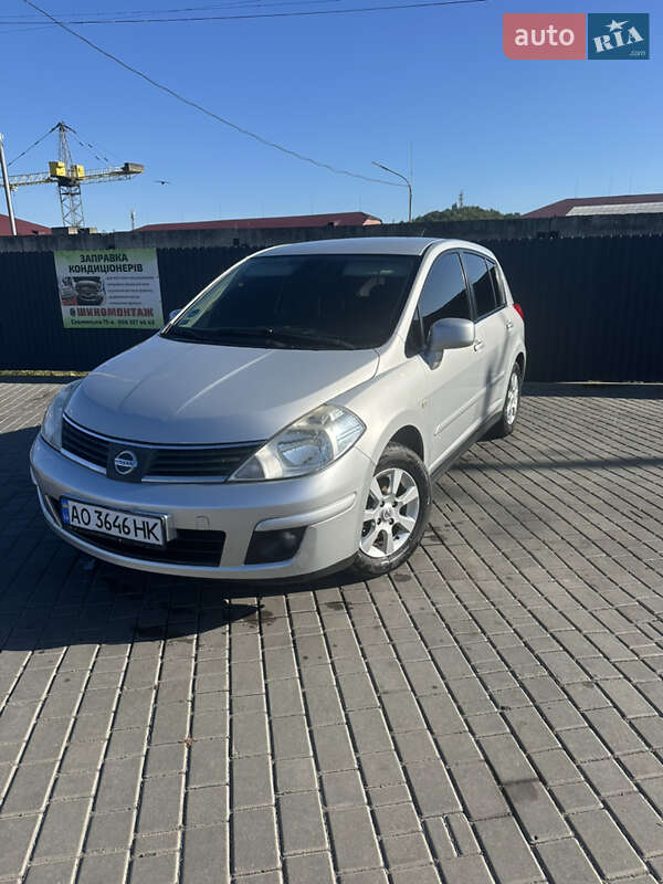 2007 nissan tiida