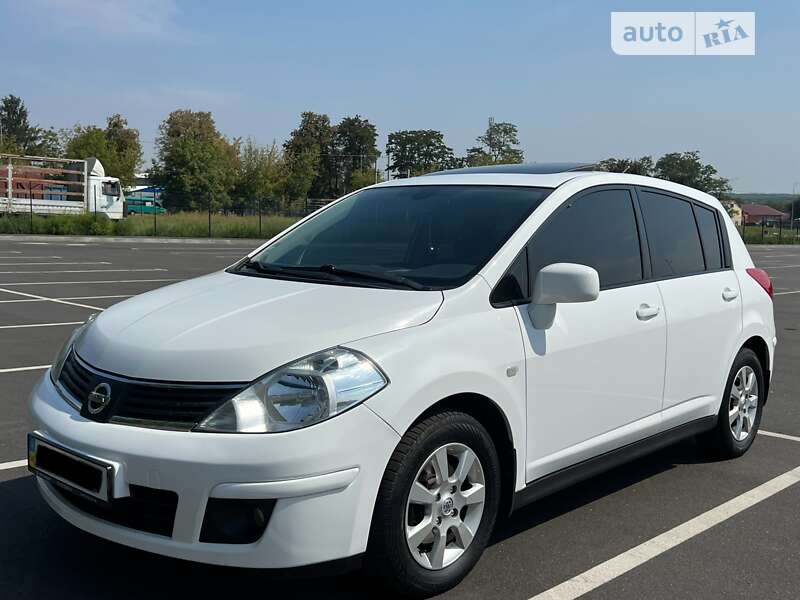 2008 nissan tiida