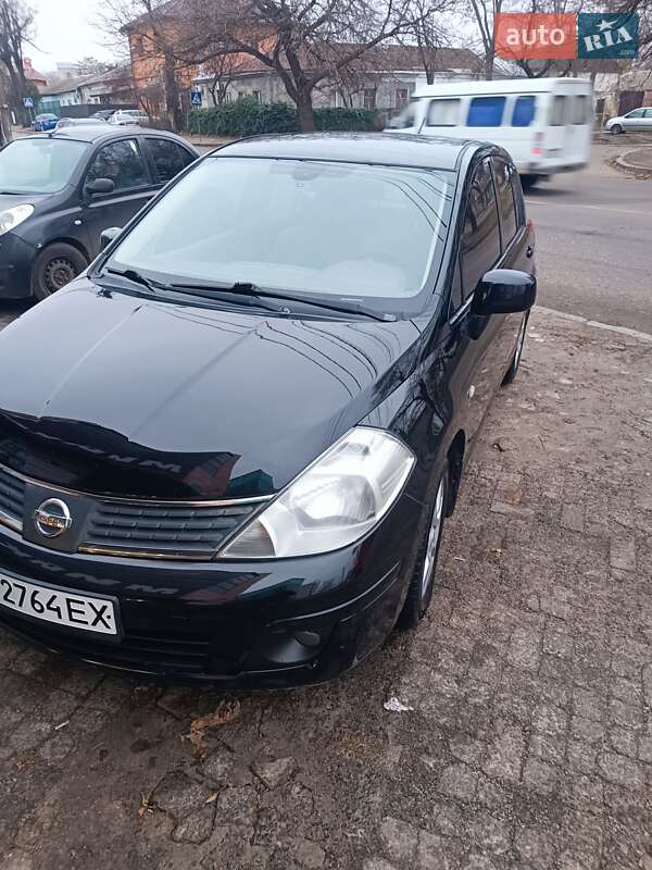 2008 nissan tiida