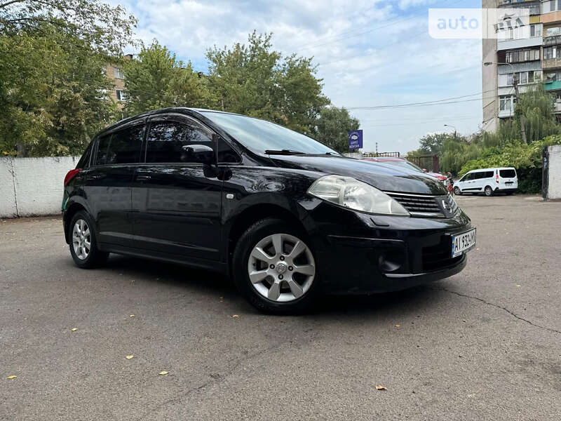 2008 nissan tiida