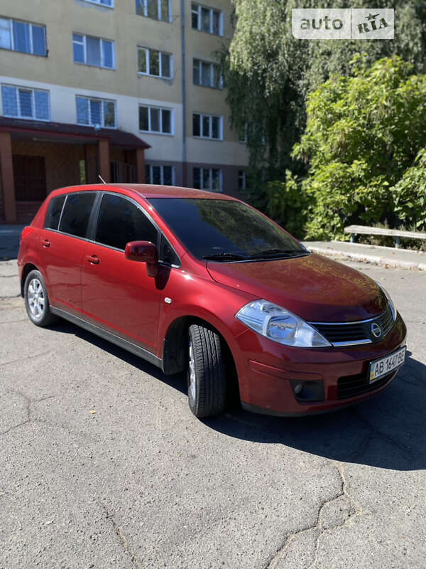 2008 nissan tiida
