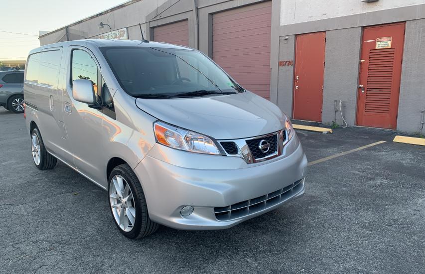2013 nissan nv200