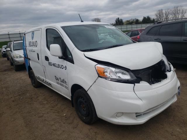 2019 nissan nv 200 2-5