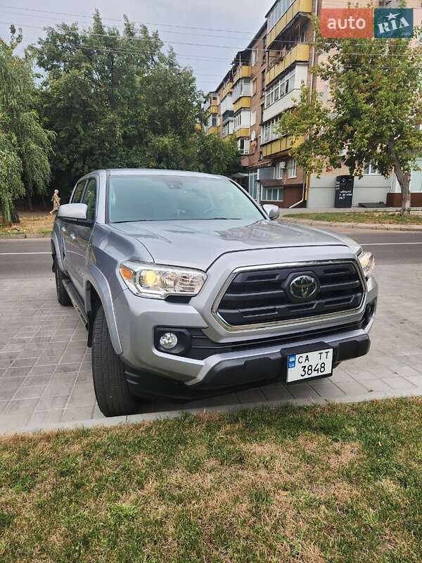 2018 toyota tacoma