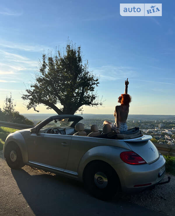2013 volkswagen beetle