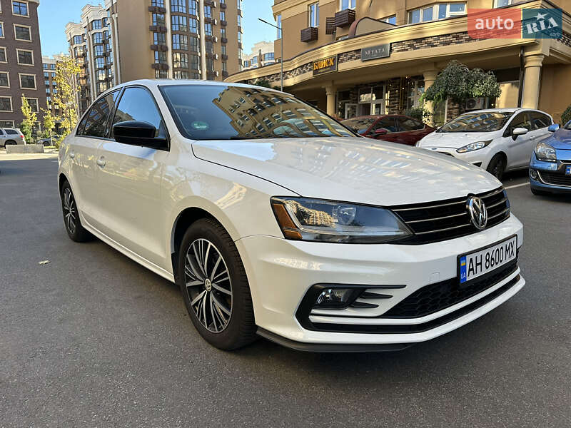 2018 VOLKSWAGEN Jetta