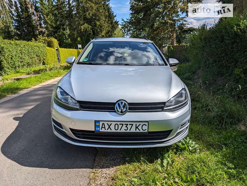2015 volkswagen golf variant