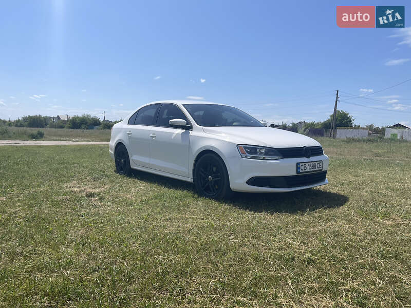 2012 VOLKSWAGEN Jetta