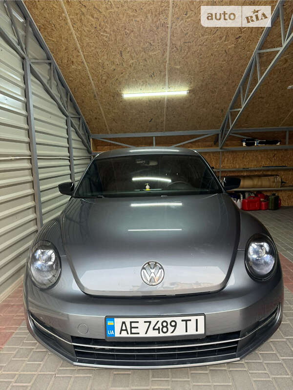 2011 volkswagen beetle