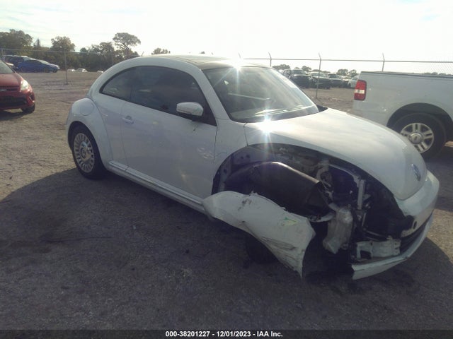 2014 volkswagen beetle