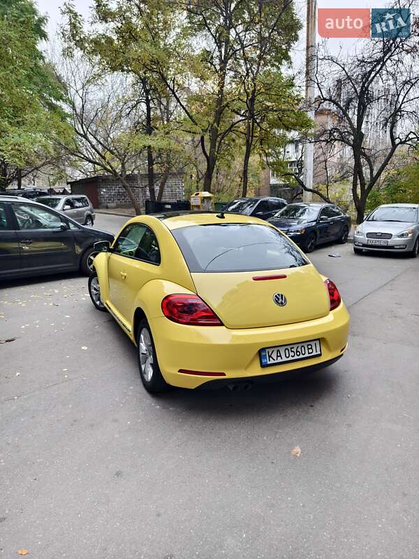 2013 volkswagen beetle