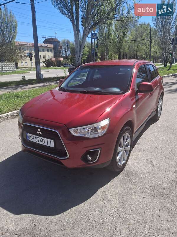 2014 mitsubishi outlander-sport