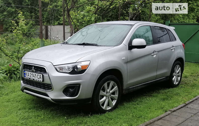 2012 mitsubishi outlander-sport