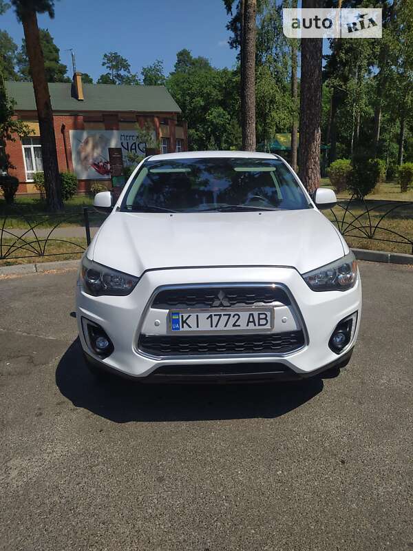 2014 mitsubishi outlander