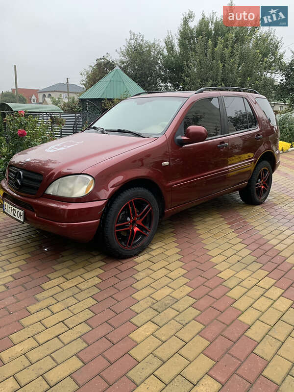 2001 mercedes-benz ml 320