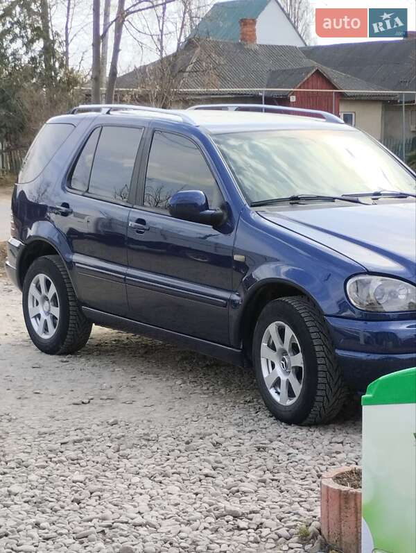 2001 mercedes-benz ml 320