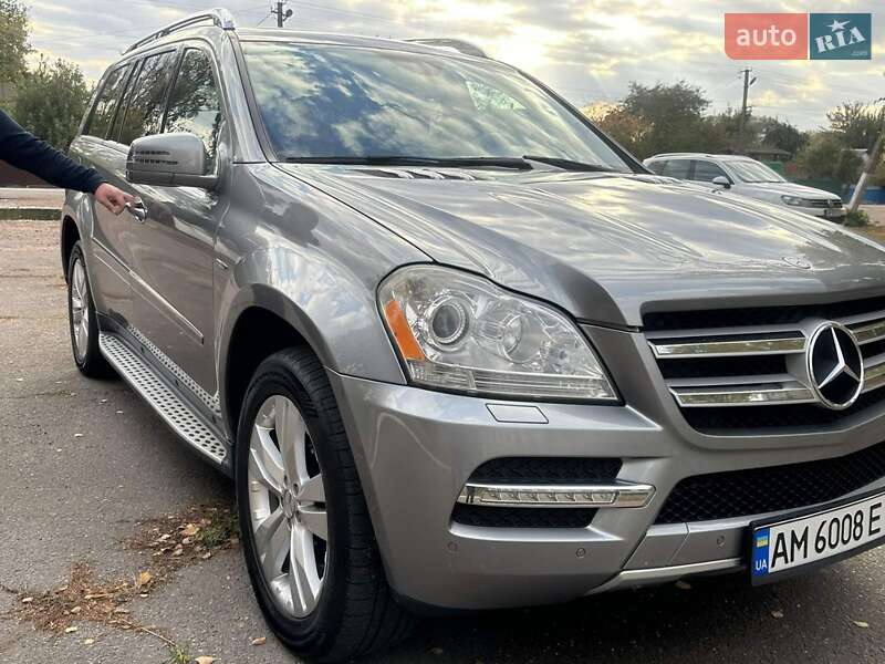 2012 MERCEDES-BENZ GL-Class