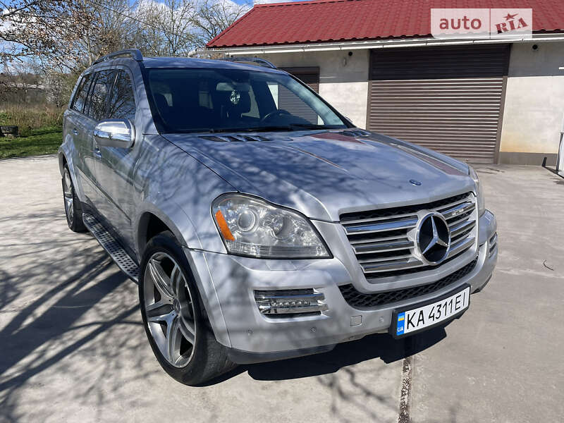 2010 mercedes-benz gl-550