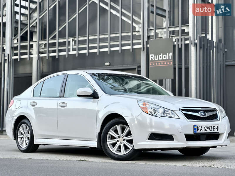 2010 subaru legacy