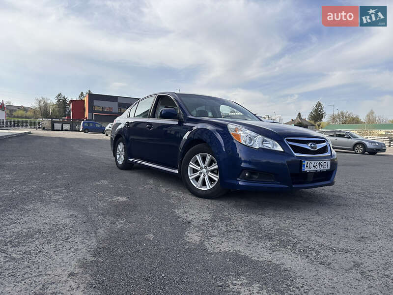 2011 subaru legacy