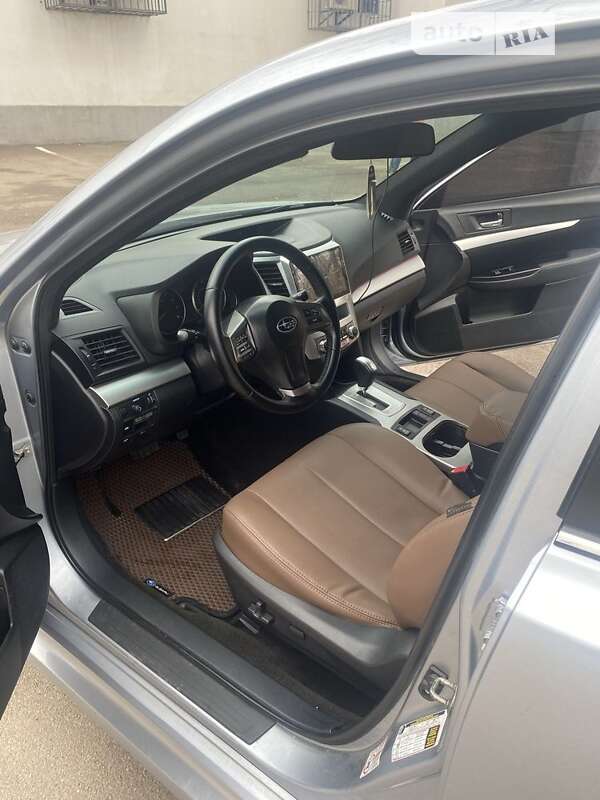 2014 subaru legacy