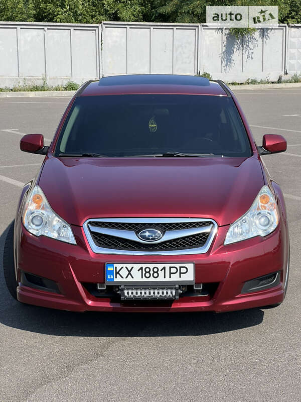 2011 subaru legacy