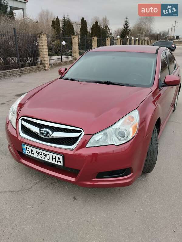 2010 subaru legacy