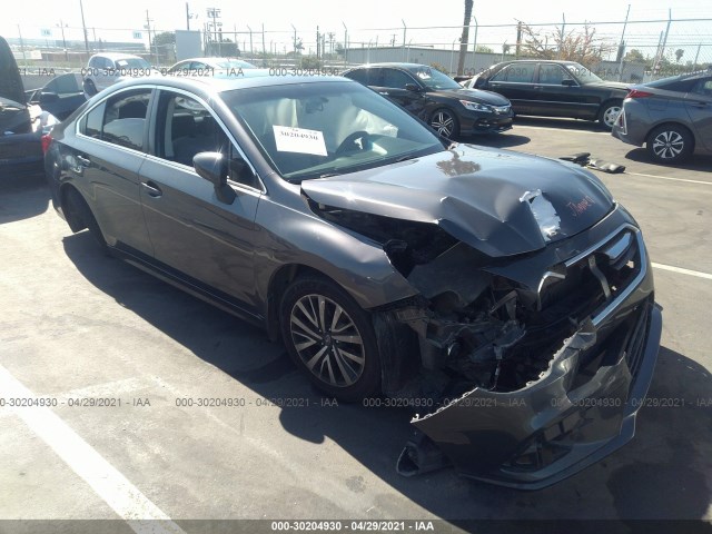 2018 subaru legacy