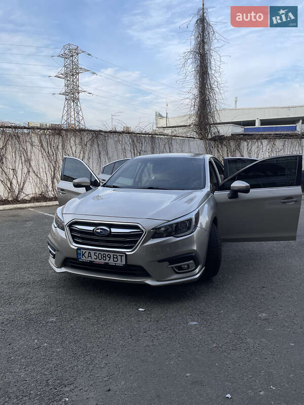 2017 subaru legacy