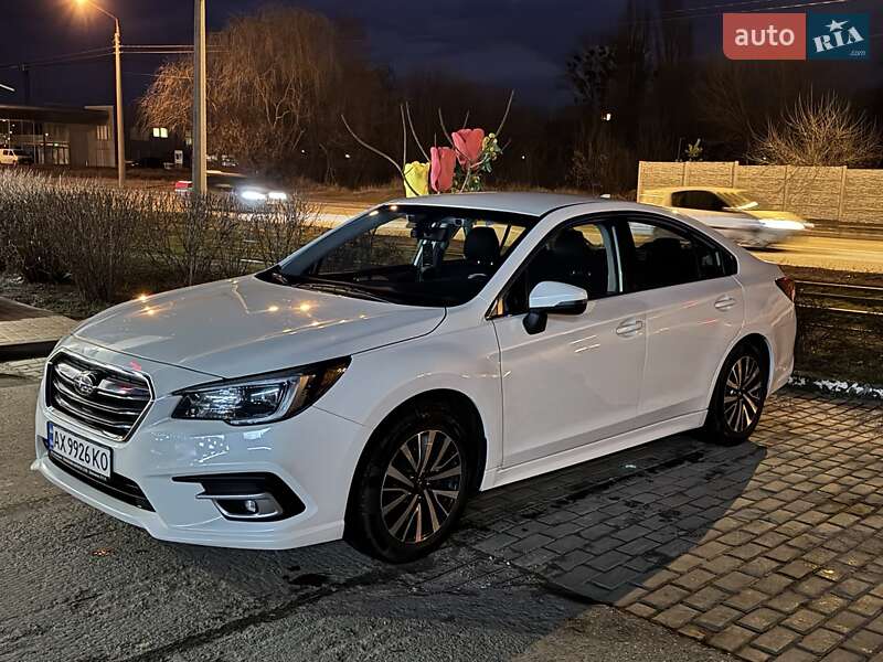 2018 subaru legacy