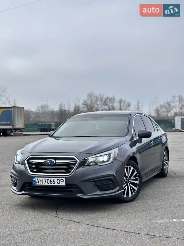 2019 subaru legacy