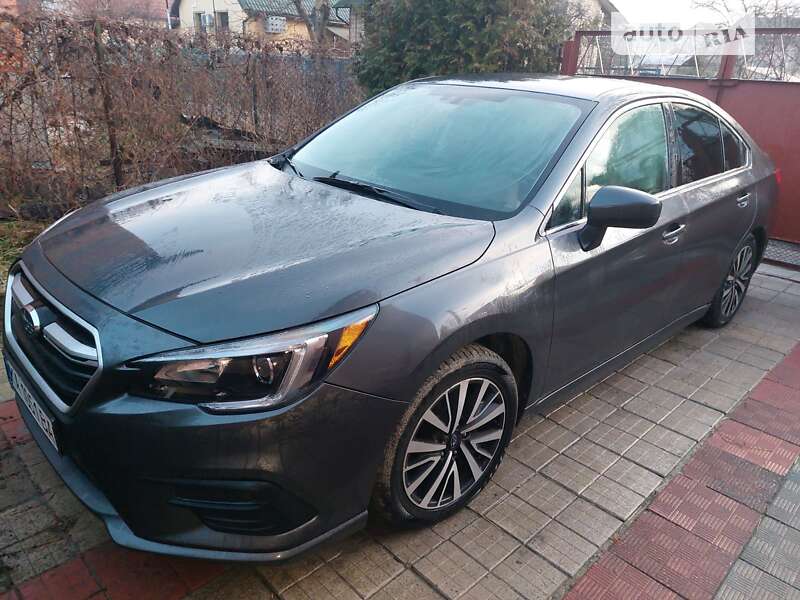 2018 subaru legacy